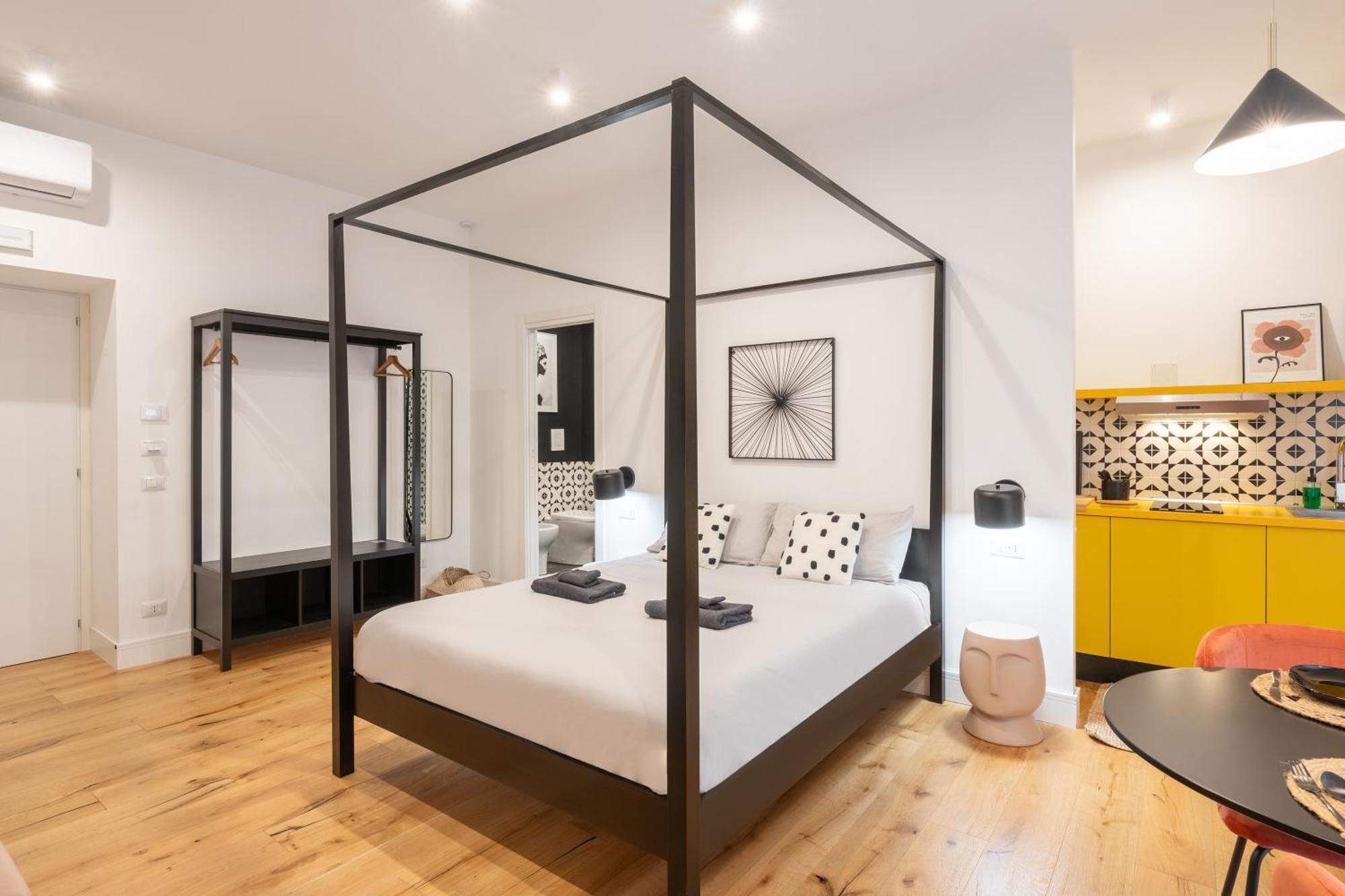 The Idyll Boutique Apartment - Suite In Napoli'S Spanish Quarters Zewnętrze zdjęcie